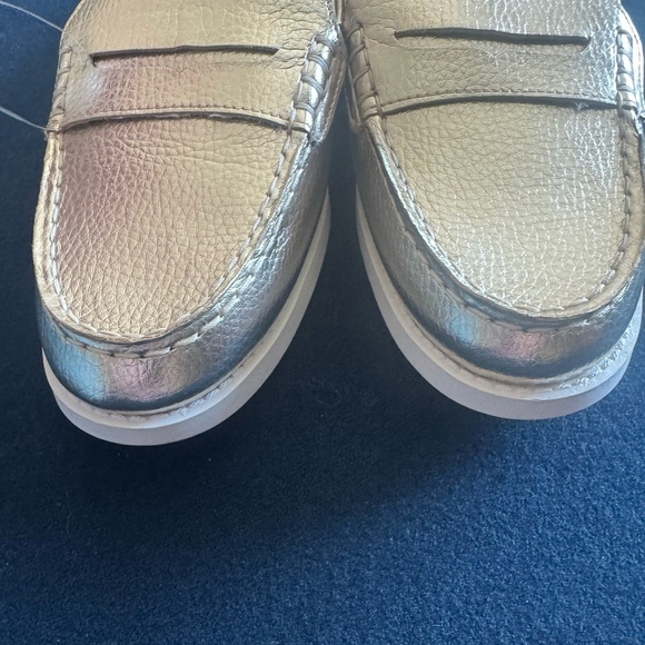 Womens Gold Loafer/boat shoe slides! GET IN ON THE TREND🔥 cute comfy 😎 so cool! - Picture 8 of 9